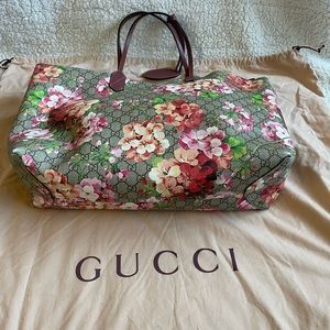 Gucci Floral Printed Tote